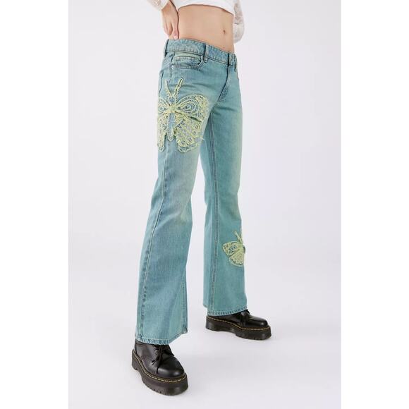 BDG Low-Rise Flare Butterfly Applique‎ Denim Blue Jeans Size 25 - Picture 1 of 15